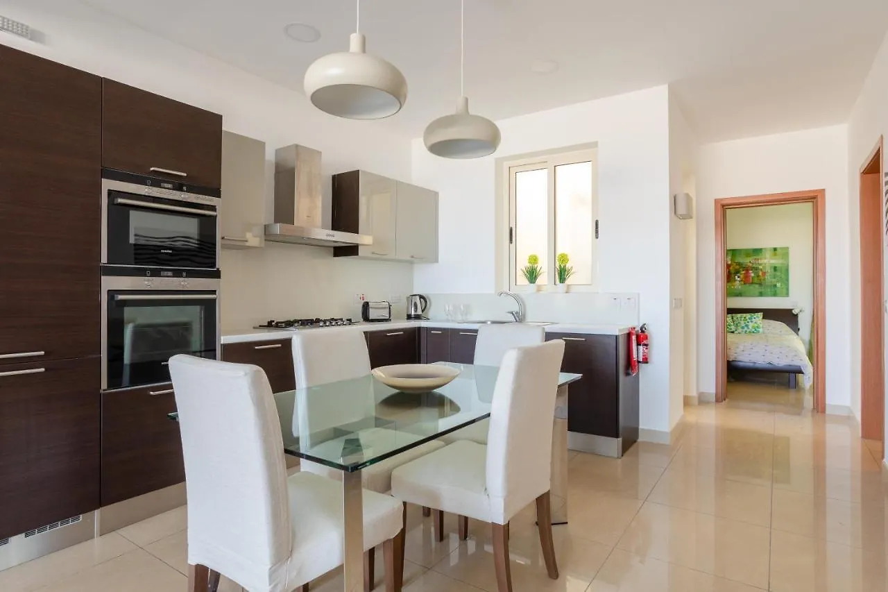 Superb Penthouse - Amazing Views - Large Terraces Apartment Gzira