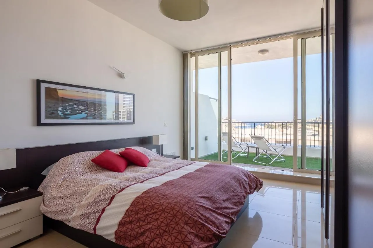 Superb Penthouse - Amazing Views - Large Terraces Apartment Gzira Malta