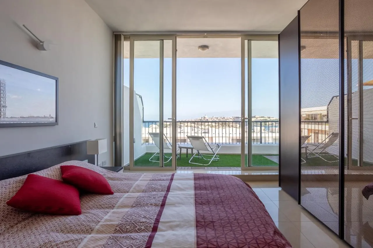 Superb Penthouse - Amazing Views - Large Terraces Apartment Gzira 0*,