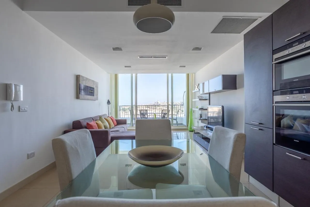 Superb Penthouse - Amazing Views - Large Terraces Apartment Gzira