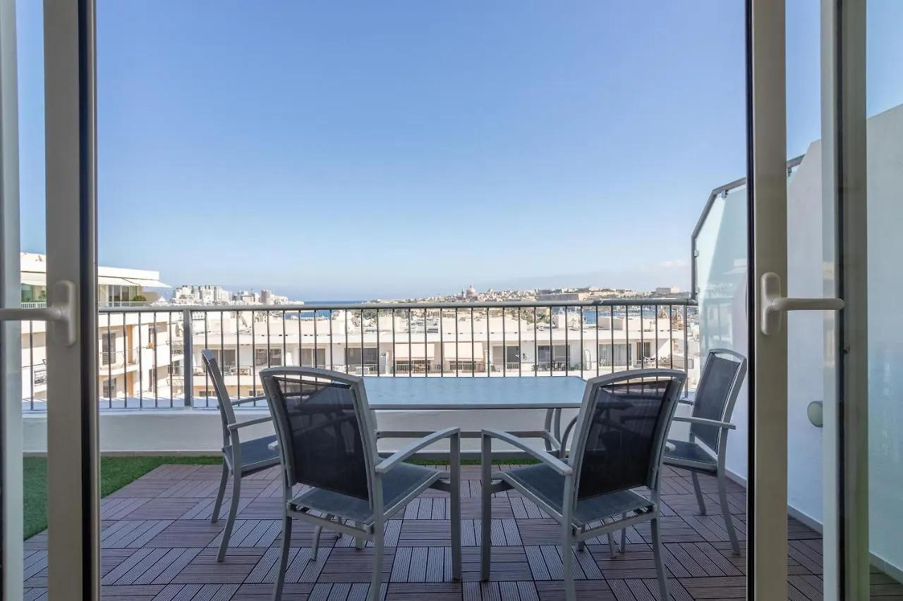 Superb Penthouse - Amazing Views - Large Terraces Apartment Gzira Malta