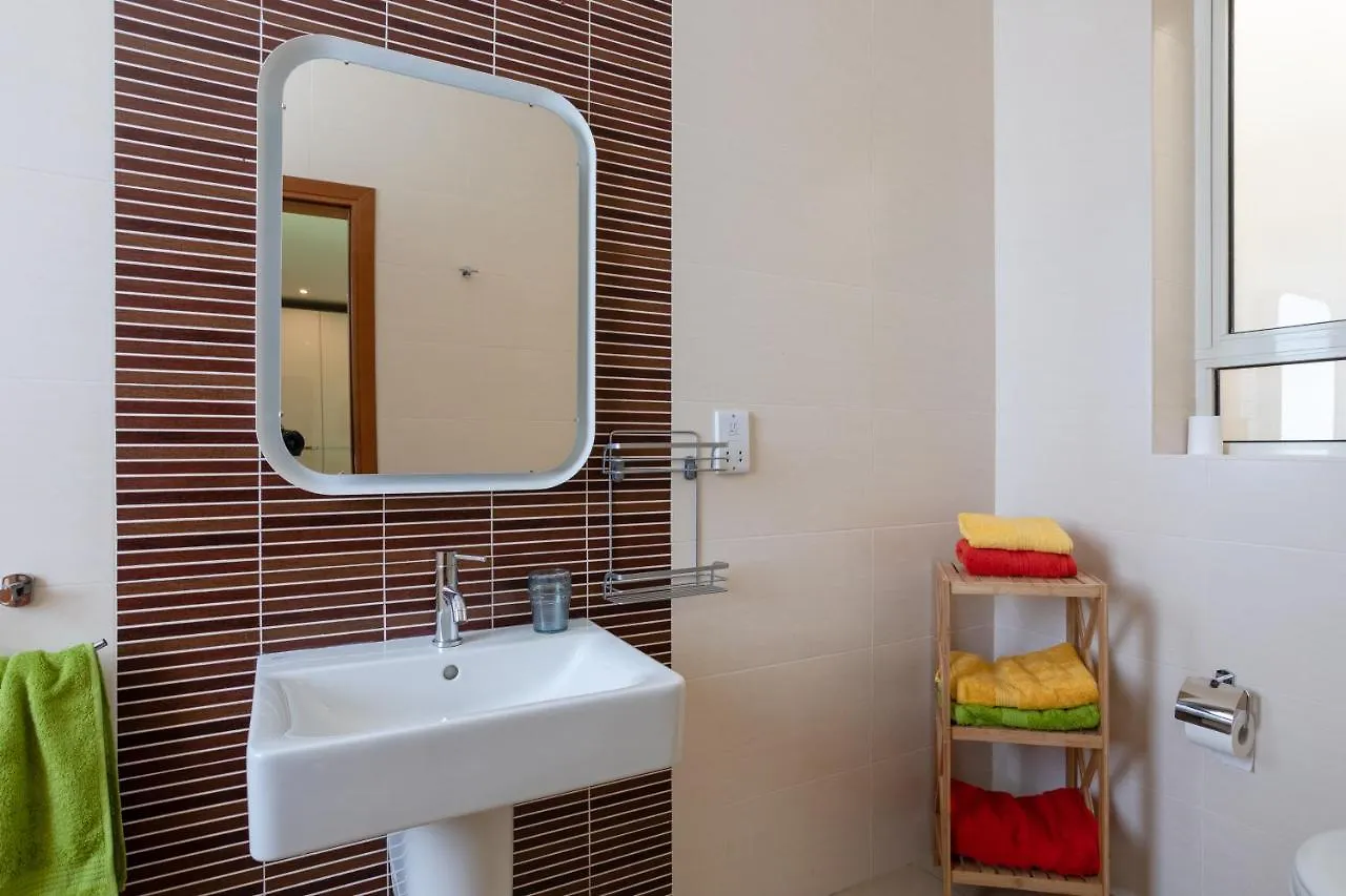 Superb Penthouse - Amazing Views - Large Terraces Apartment Gzira