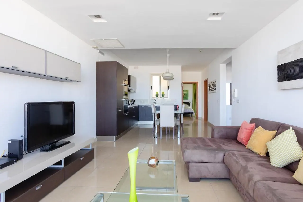 Superb Penthouse - Amazing Views - Large Terraces Apartment Gzira