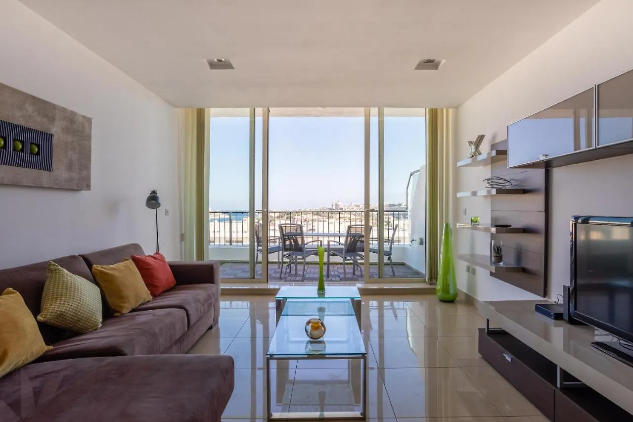 Superb Penthouse - Amazing Views - Large Terraces Apartment Gzira