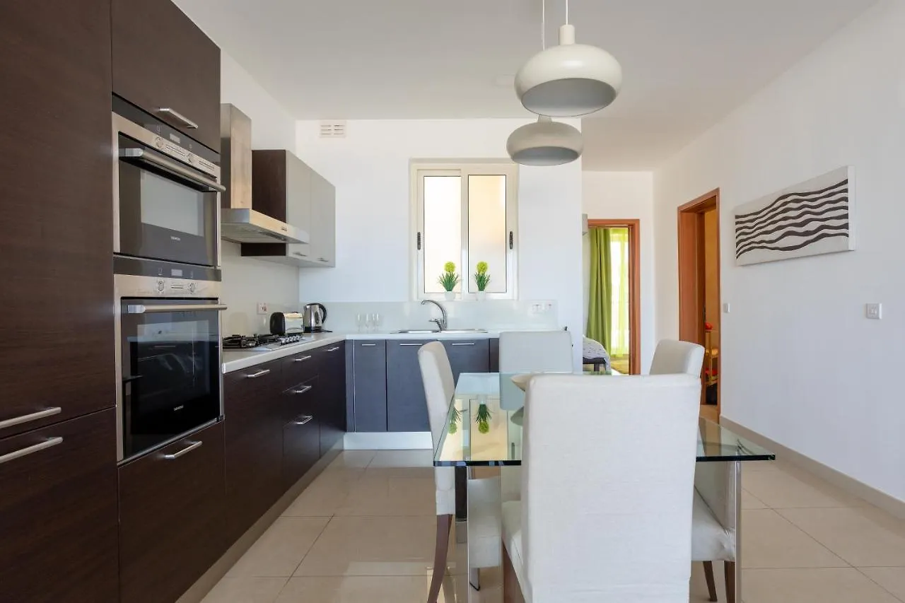 Superb Penthouse - Amazing Views - Large Terraces Apartment Gzira 0*,  Malta
